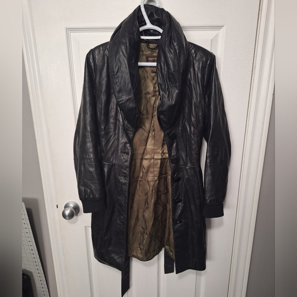 Danier Italian Leather Jacket - Picture 5 of 11
